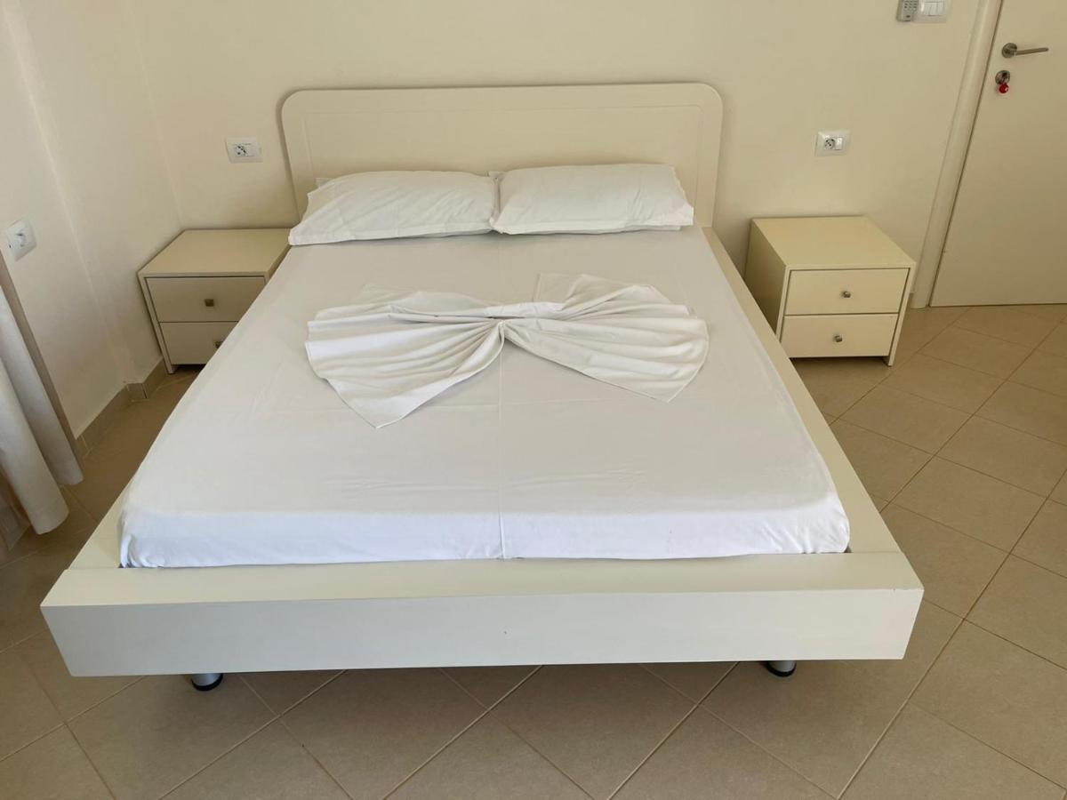 Sunset Apartments Berdenesh Sarandë Exterior foto