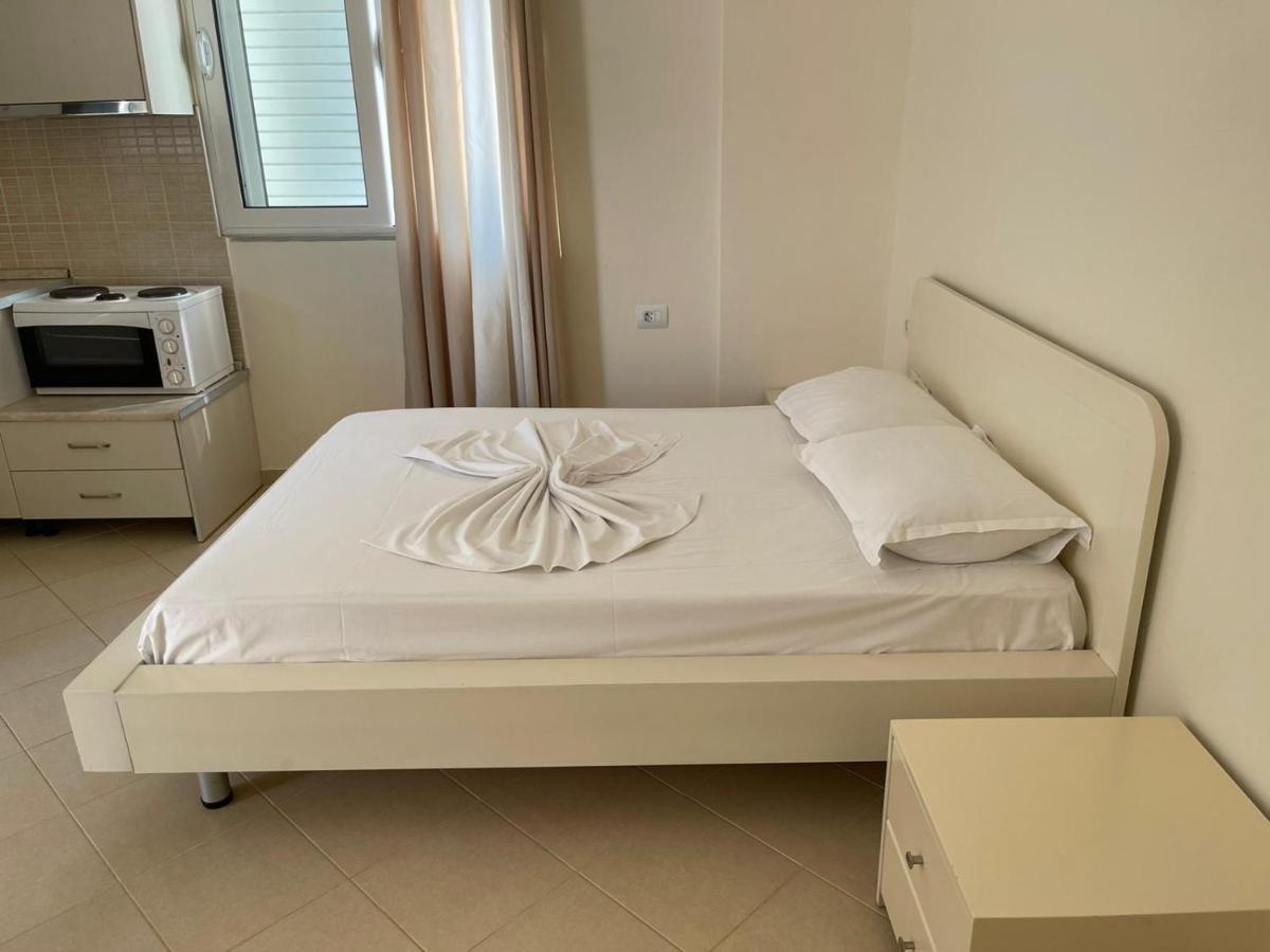Sunset Apartments Berdenesh Sarandë Exterior foto