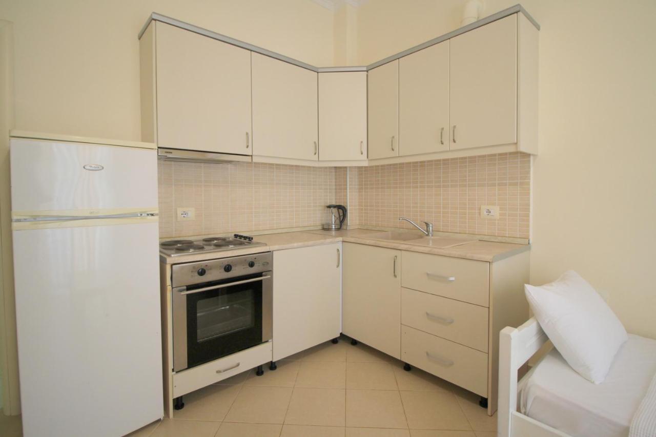 Sunset Apartments Berdenesh Sarandë Exterior foto