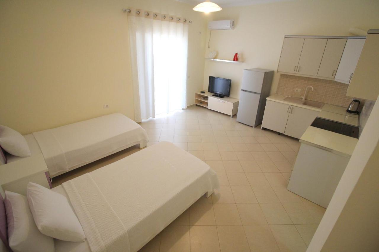 Sunset Apartments Berdenesh Sarandë Exterior foto